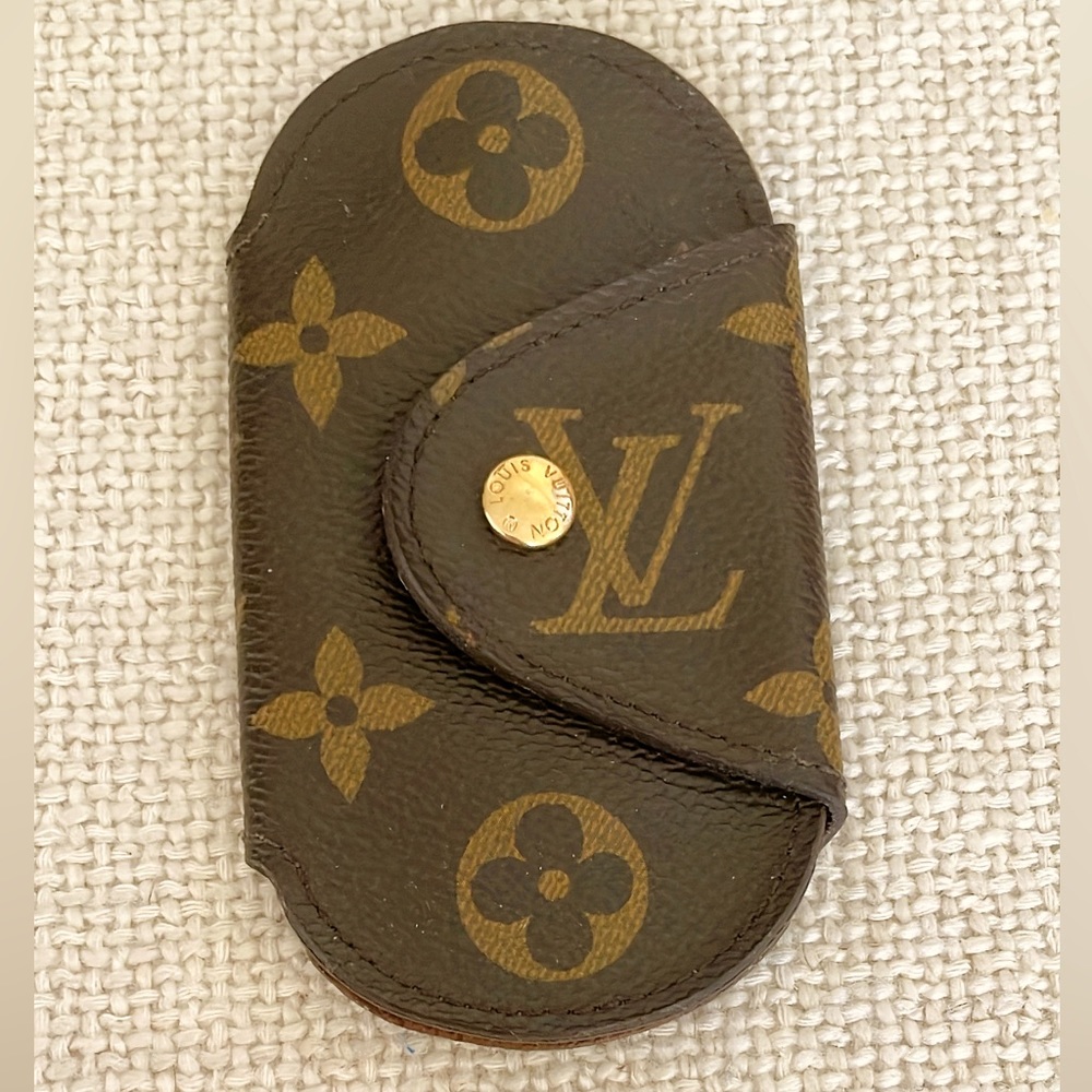 Brown Louis Vuitton key case